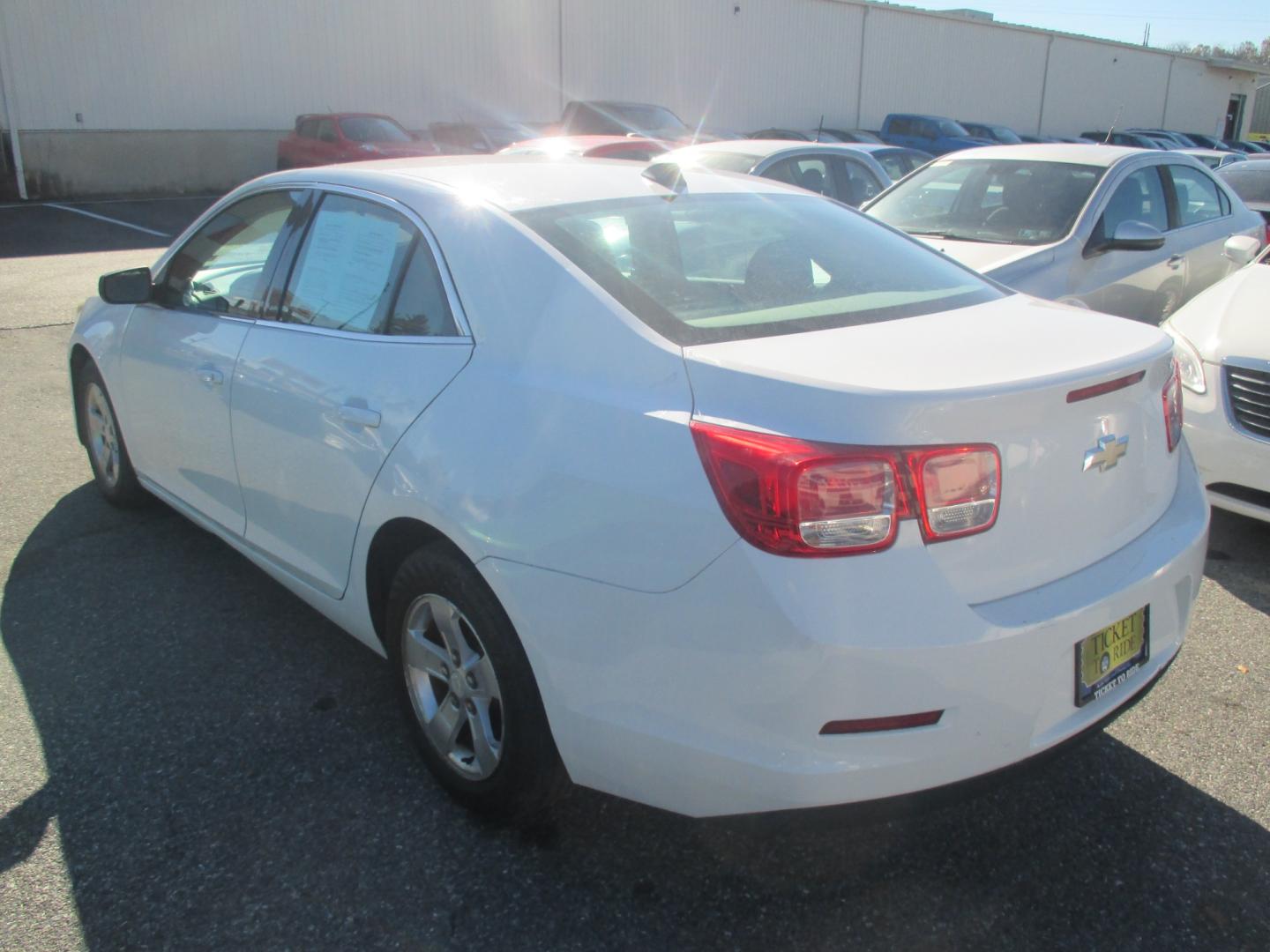 2013 WHITE Chevrolet Malibu LS (1G11B5SA4DF) with an 2.5L L4 DOHC 16V engine, 6-Speed Automatic transmission, located at 1254 Manheim Pike, Lancaster, PA, 17601, (717) 393-9133, 40.062870, -76.323273 - Photo#5